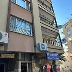 Kusadasi\'Nda Sahile 200 Metre