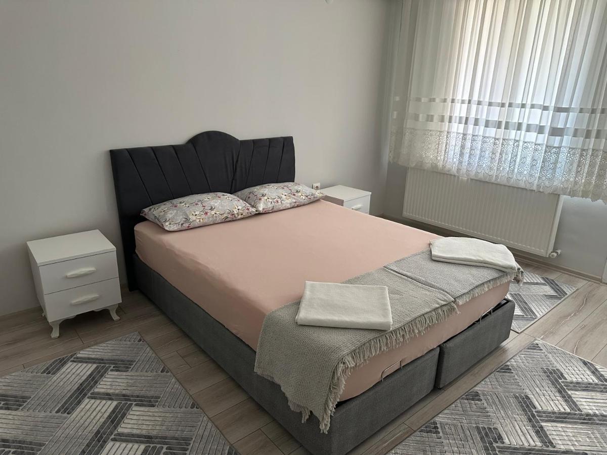 Kusadasi'nda Sahile 200 Metre