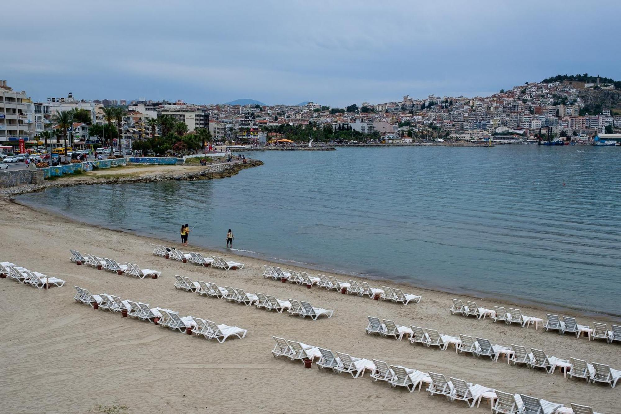 Kusadasi'nda Sahile 200 Metre